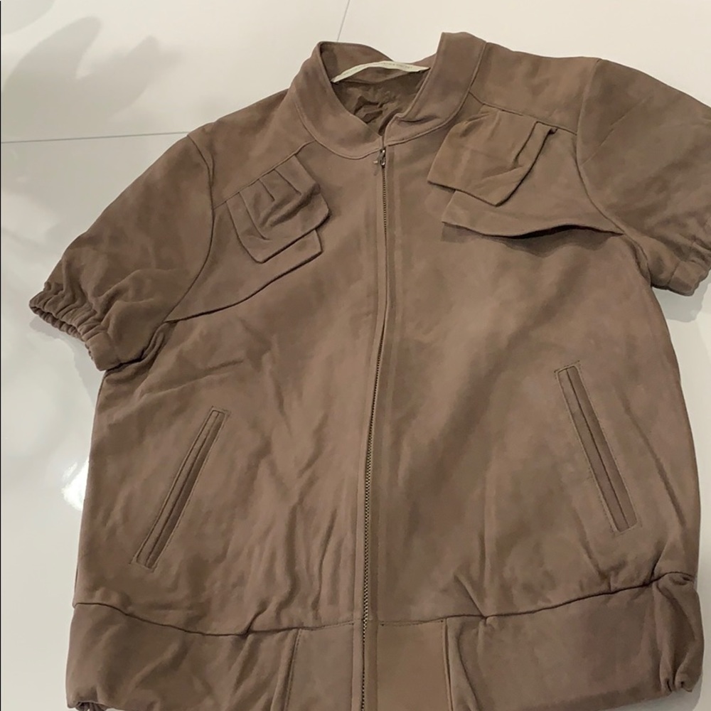 Suede leather type leather shot sleeve jacket